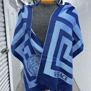 Versace Medusa Greek Key Blue Wool Scarf Made In Italy Luxury
